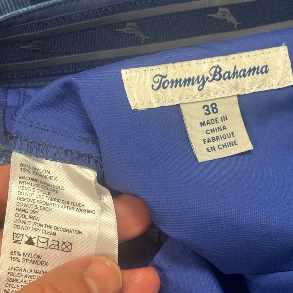 2- Tommy Bahama Shorts Mens 38 Island Plaid Performance Stretch Nylon Blend - Picture 4 of 10